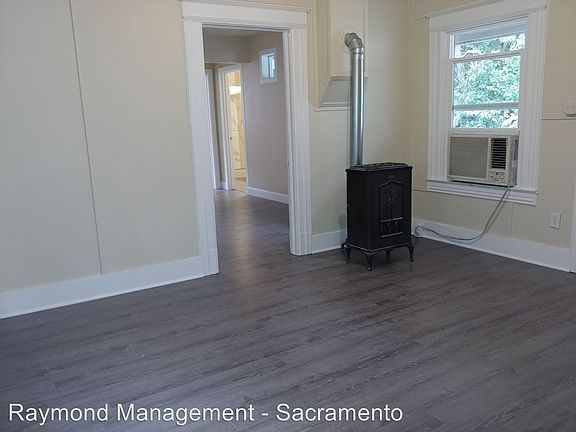 5th image of 2725 I St APT 04