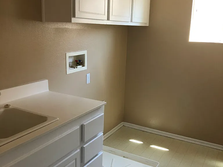 15 Newburn Ct — Photo 8
