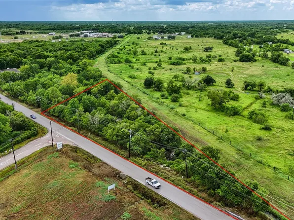 1011 County Road 129, Alvin, TX 77511