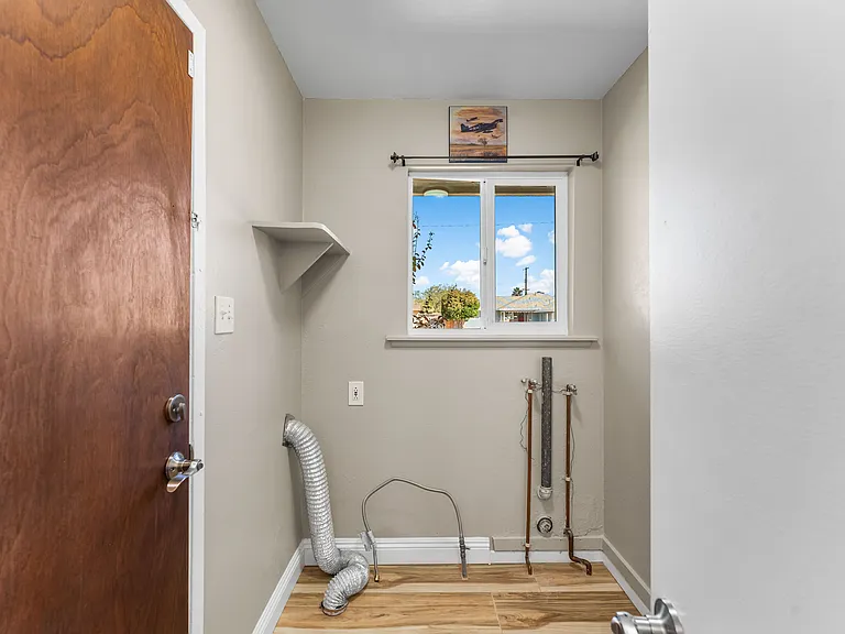 1326 W Avenue H10 — Photo 11
