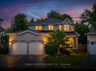 18 Stoneybrook Cres, Barrie, ON L4N 0A5