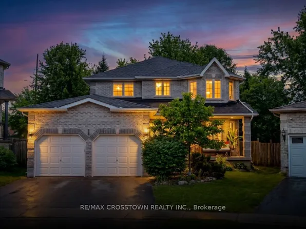 18 Stoneybrook Cres, Barrie, ON L4N 0A5