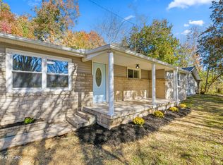 1954 Bluff Rd, Harriman, TN 37748