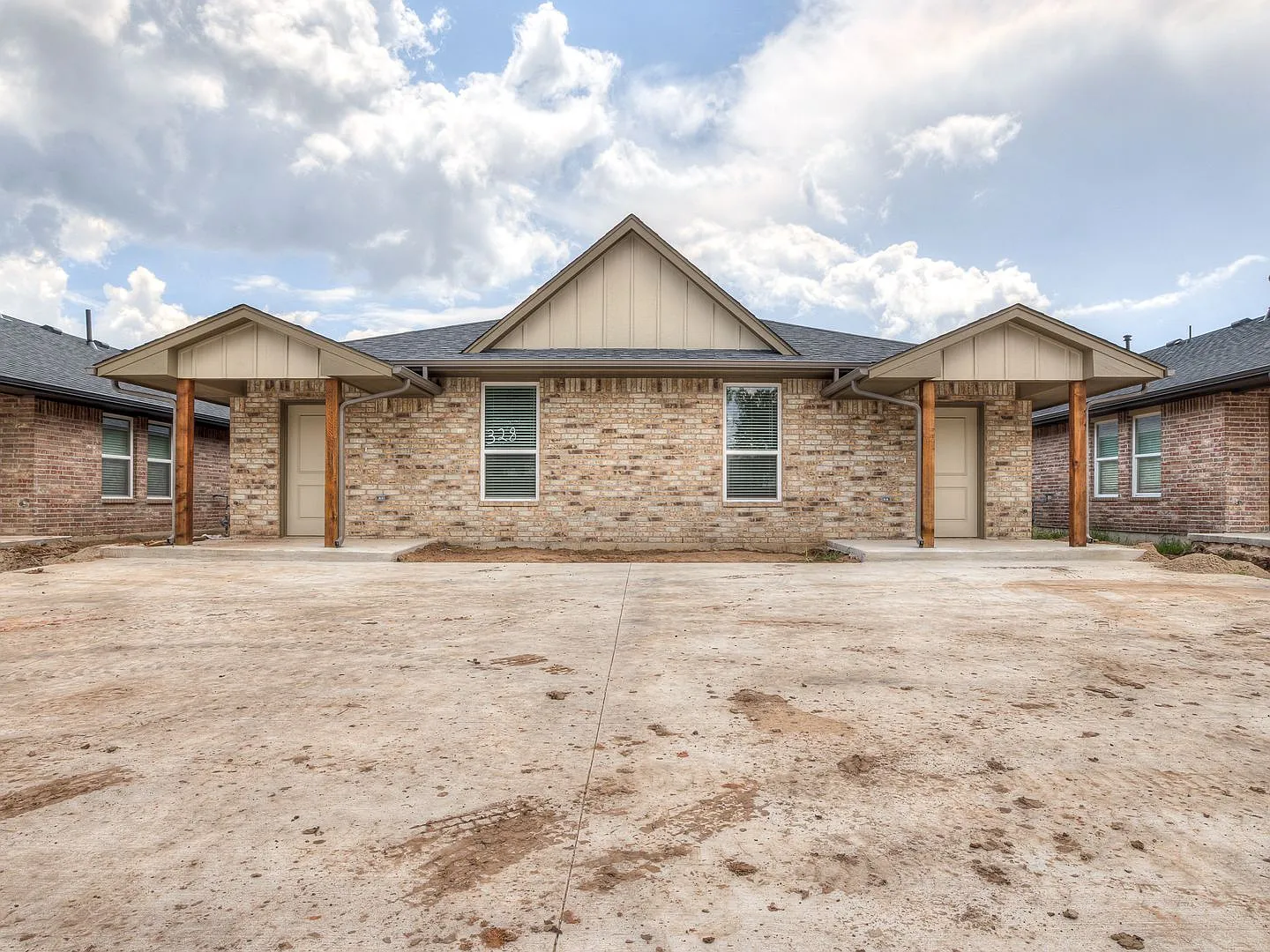 Brand-New 3-Bed Duplex in OKC Move-In Ready — Photo 3