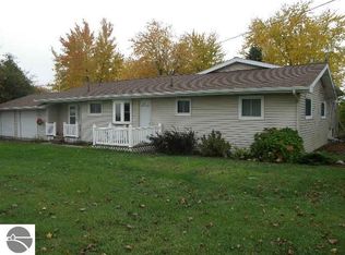 6493 N Crapo Rd, Saint Louis, MI 48880