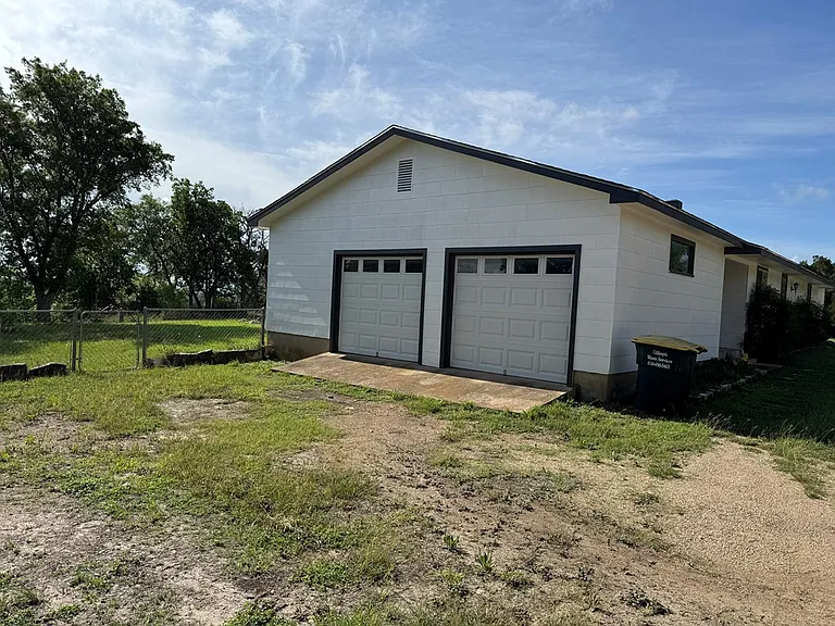 2078 Lower Crabapple Rd — Photo 4