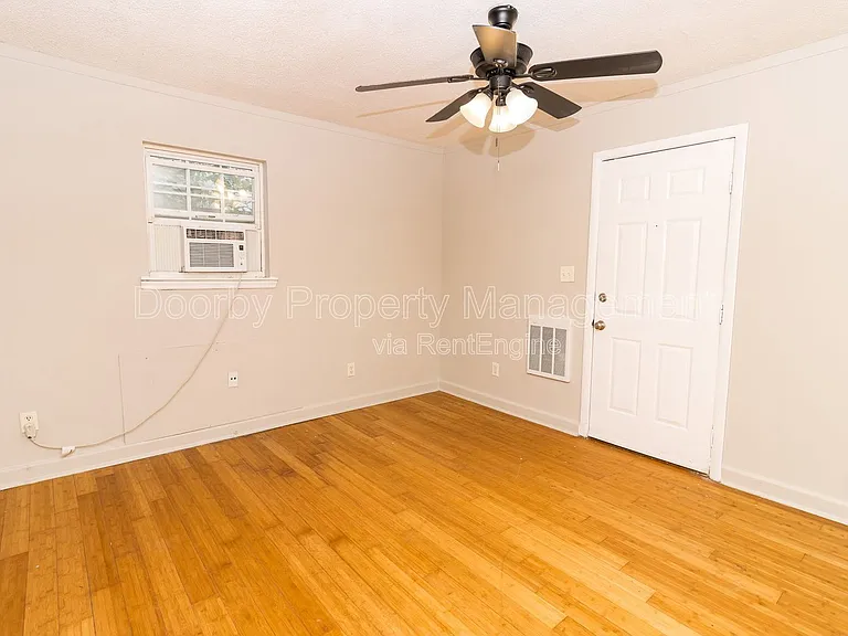5345 Lazard St #B — Photo 3