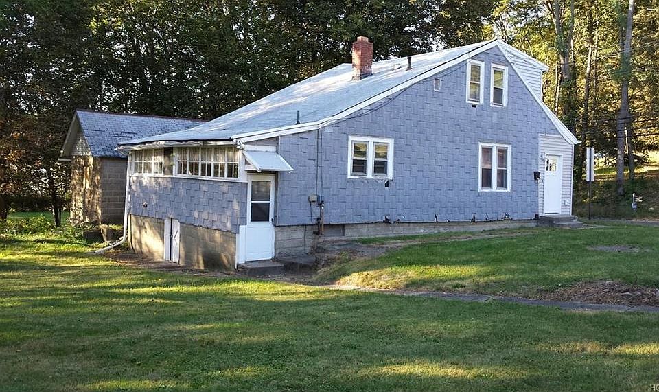 1st image of 231 Gidney Ave