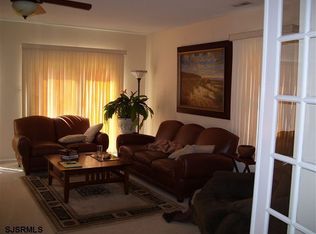 8 Dorato Dr, Egg Harbor Township, NJ 08234
