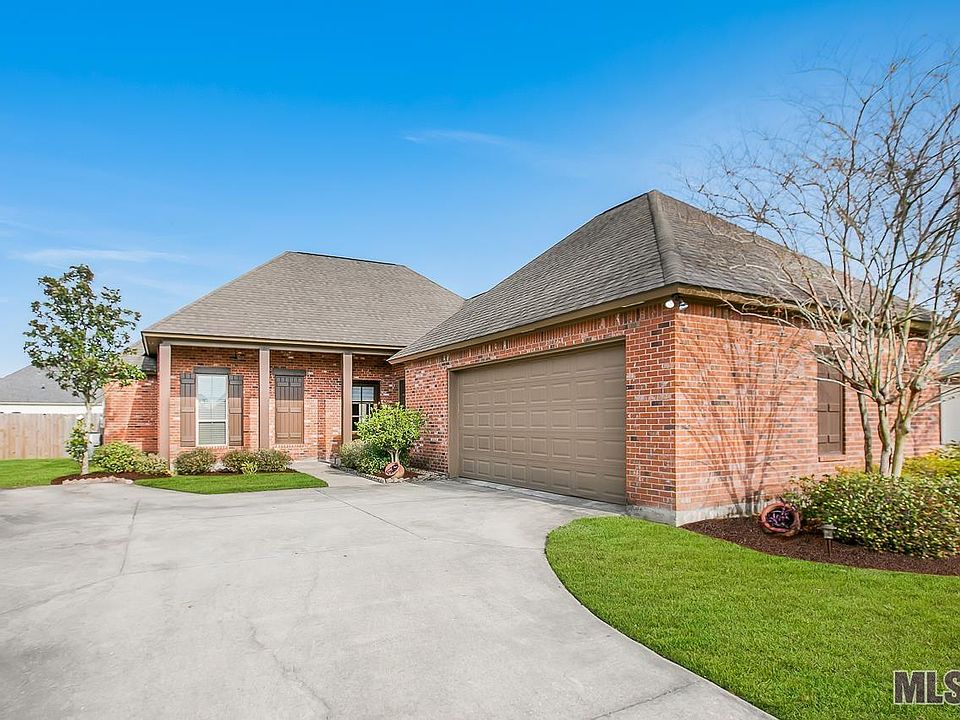 1st image of 41224 Bayou Segnette Ave