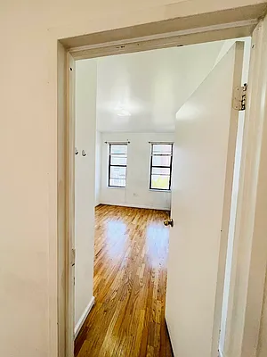 Rented by Bell Realty | media 7