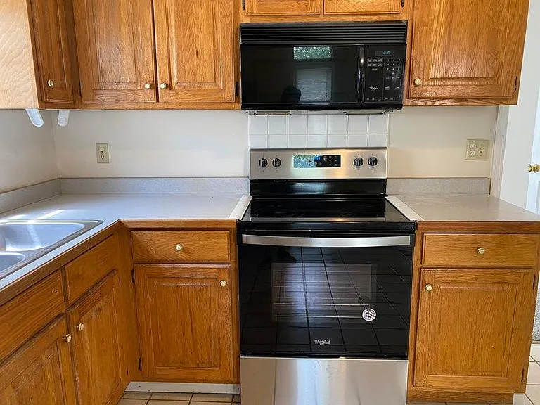 28 N Cedar Lake Dr W — Photo 7