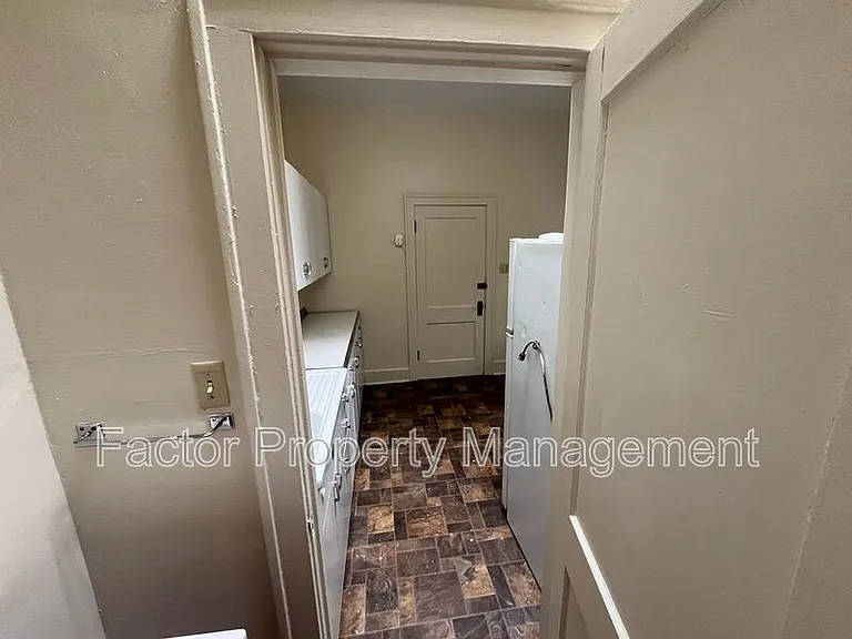 201 1/2 S Minnesota Ave #4 — Photo 20