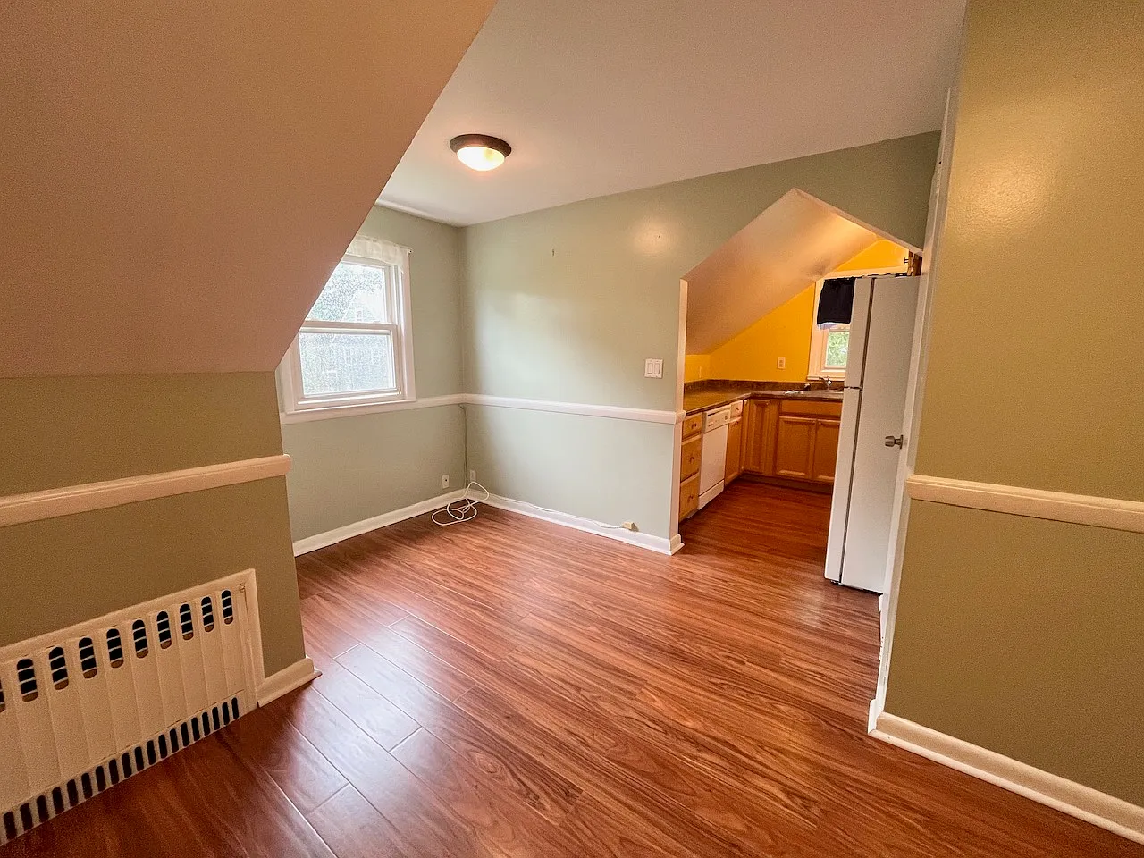 3 bed, 1300 sqft, $3,200 — Photo 4