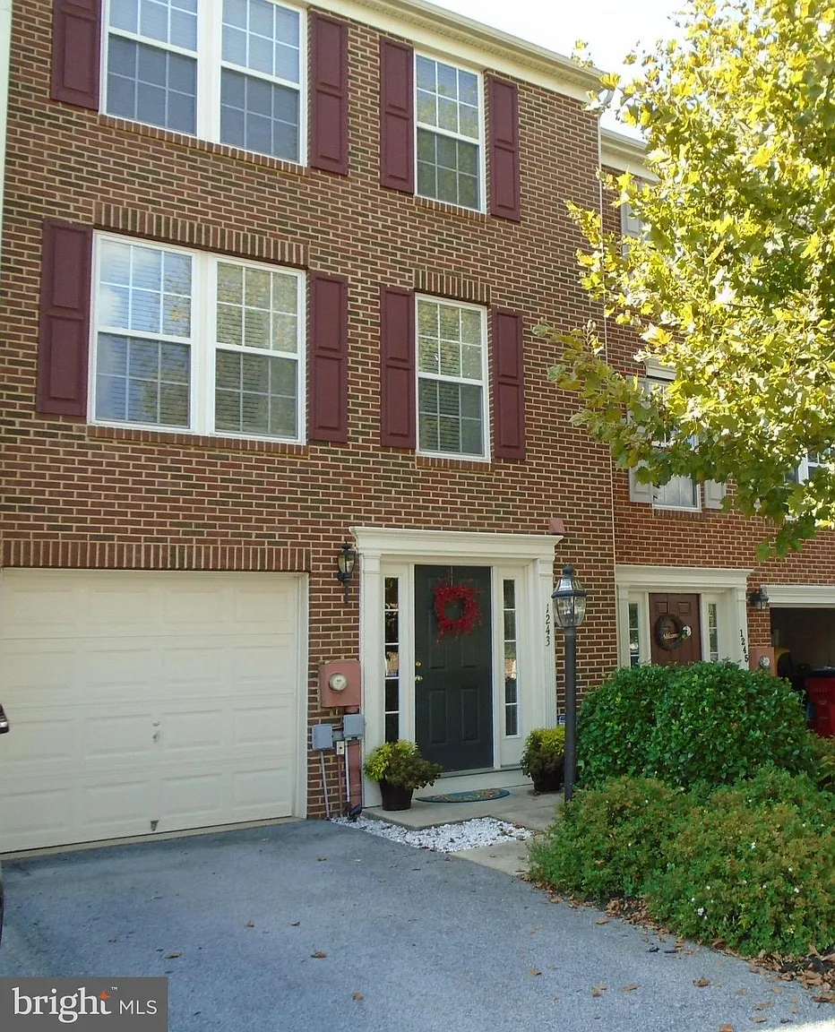 1243 Steed St photo 1