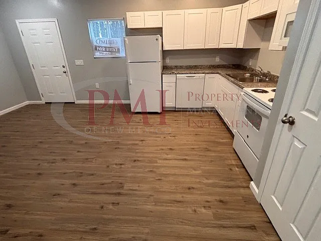2250 Locust Street #2 — Photo 20