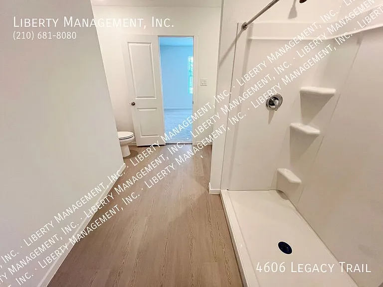 4606 Legacy Point — Photo 29