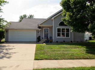 2082 Sumpter Trl, Columbus, IN 47203