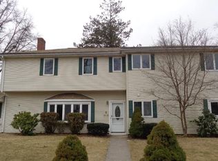 2 Ivy Ln, Natick, MA 01760