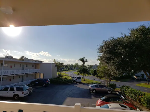 2534 Garden Drive S #202, Lake Worth, FL 33461