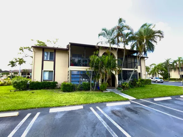 425 Pine Glen Lane #B-1, Greenacres, FL 33463