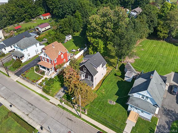 3rd image of 76 Poplar Street