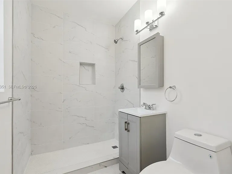 221 Antiquera Ave #8 — Photo 19