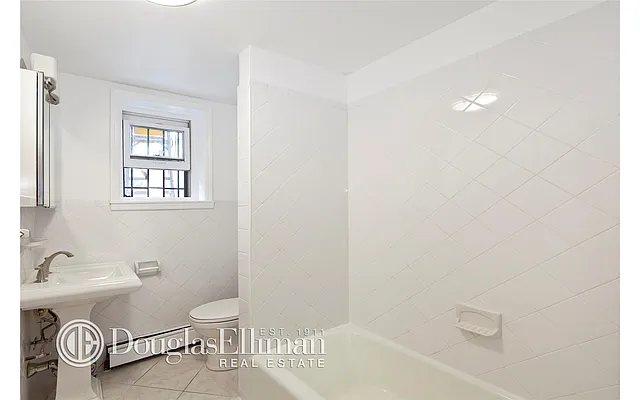 Rented by Douglas Elliman | media 10