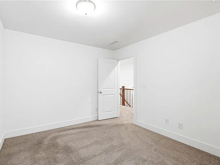 6456 Scudders Dr — Photo 19