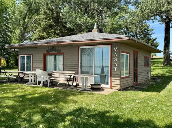1023 Thompson Beach Rd, Redfield, SD 57469
