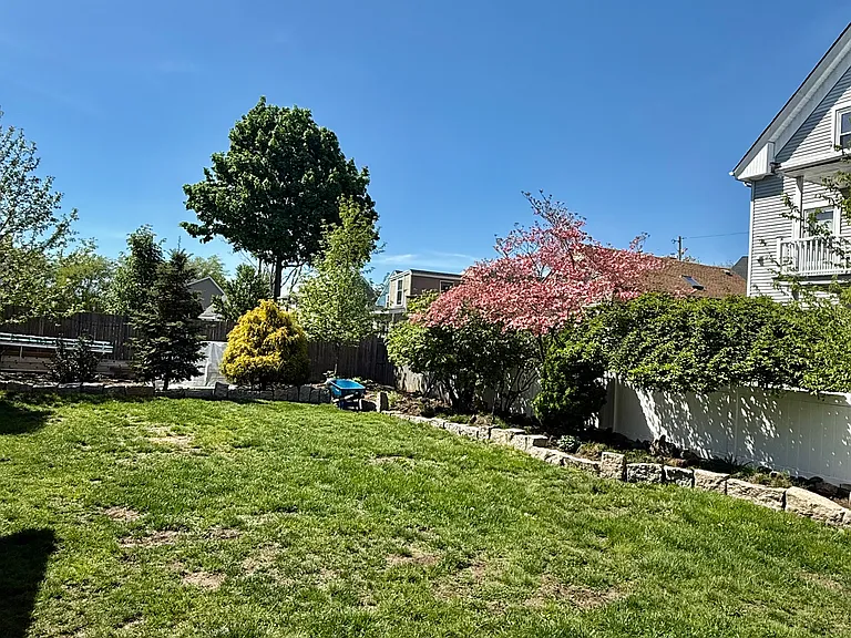 10 Cross St #1R — Photo 7