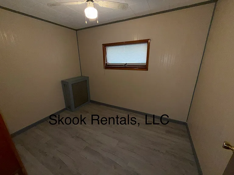 412 Carbon St — Photo 8