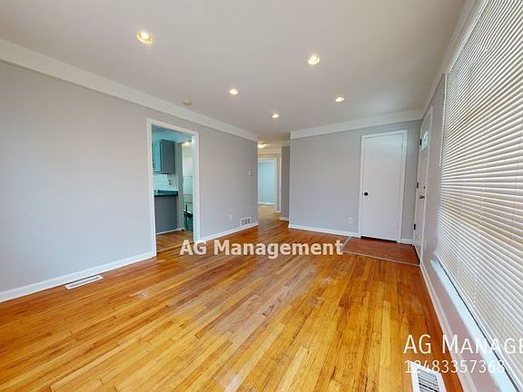 4th image of 14283 Knox Ave