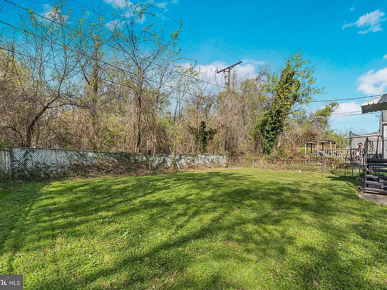 4517 Woodlea Ave — Photo 23