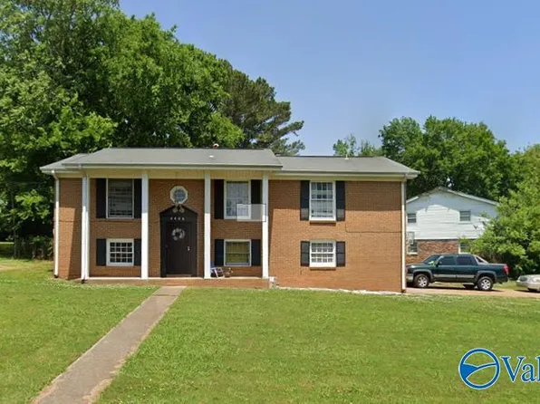 4406 McClain Ln NW, Huntsville, AL 35810