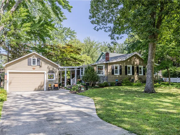 9 Pleasant Ave, Rochester, NY 14622