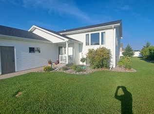 1502 Park Dr SE, East Grand Forks, MN 56721