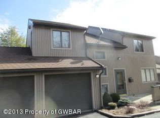 644 Meadows Ln, Dallas, PA 18612