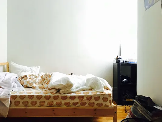 Rented by Nooklyn NYC LLC | media 21