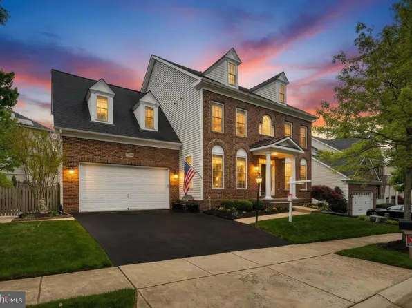 1557 Star Stella Dr, Odenton, MD 21113