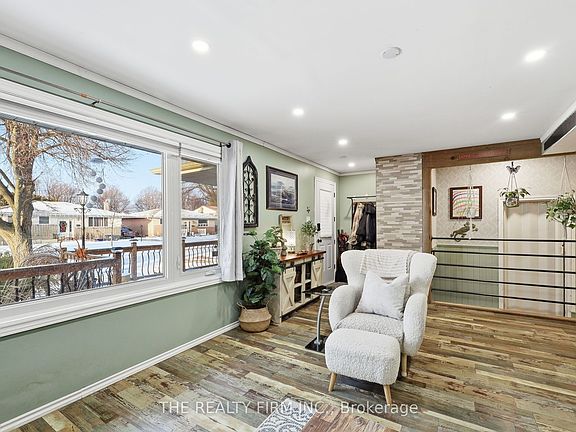 4th image of 70 Talavera Cres