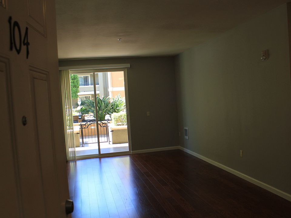 1st image of 401 S Norfolk St APT 104