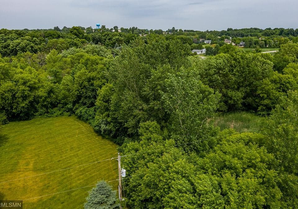 1st image of 3925 Pondview Dr