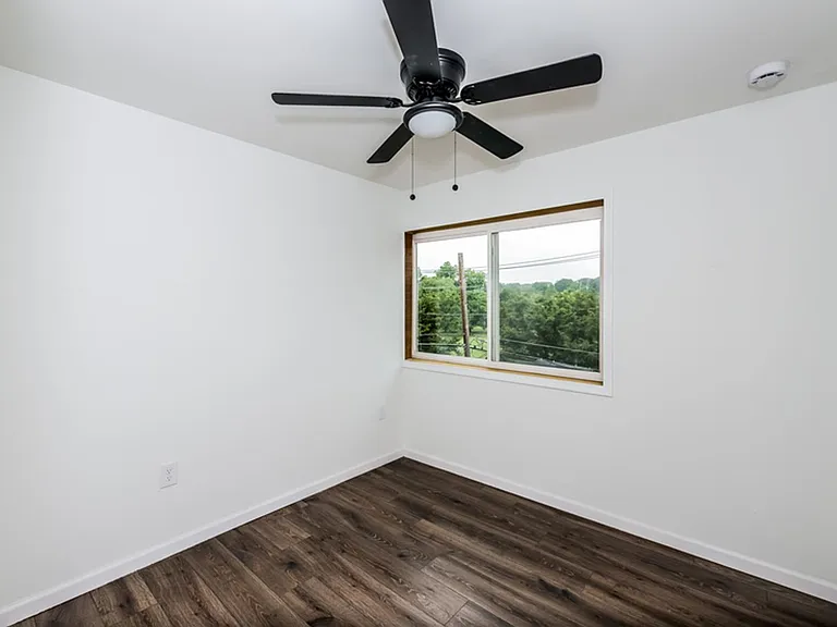 4016 Livingston Rd SE — Photo 30