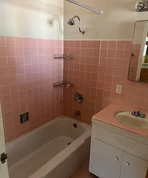 2218 Parker St #D — Photo 16