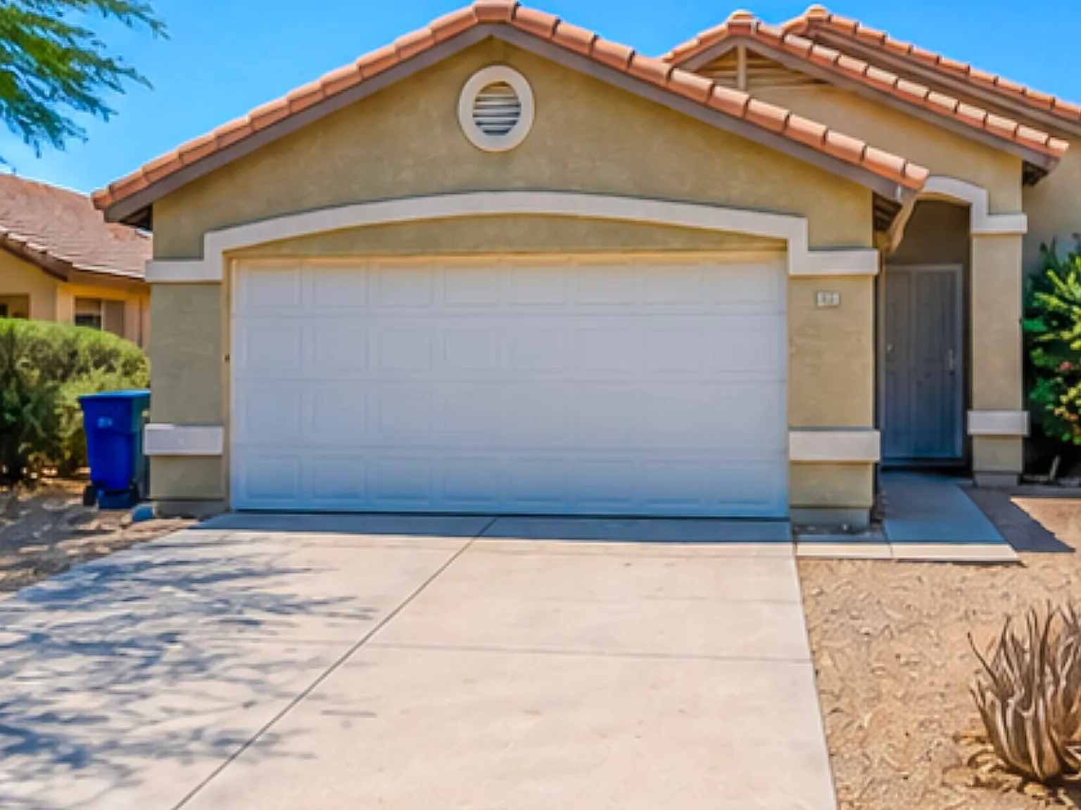 3 bed, 1248 sqft, $1,999 — Photo 1