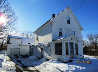 12 Albert St, Milo, ME 04463