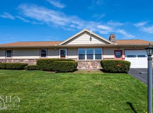 16 N Laurel Ln, Lock Haven, PA 17745