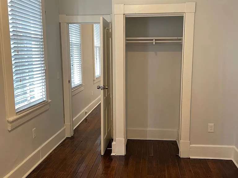412 E Duffy St — Photo 21