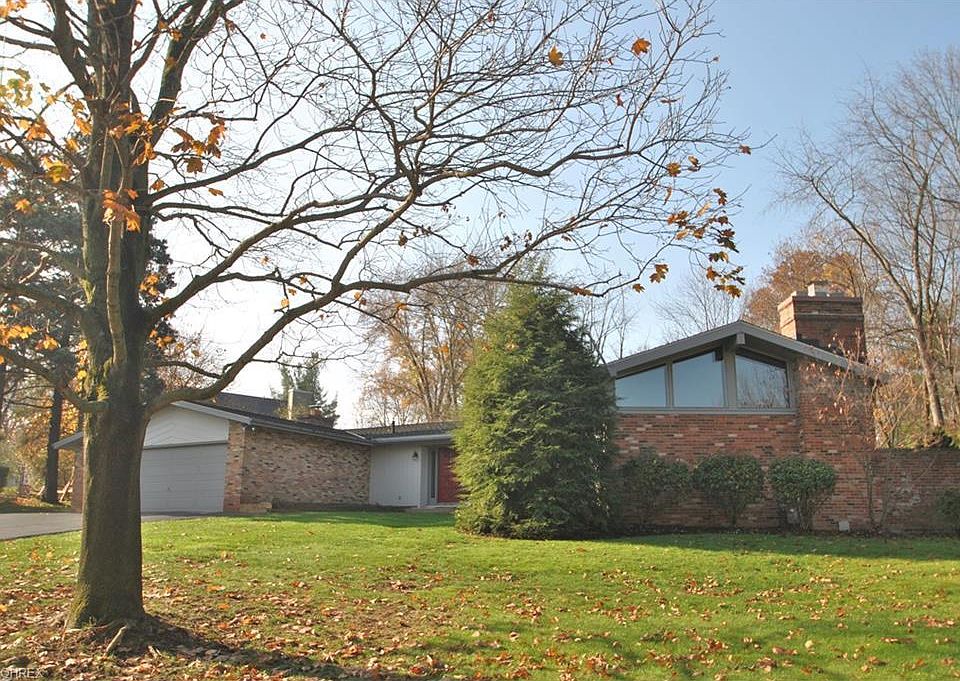 1st image of 946 Monmouth Dr